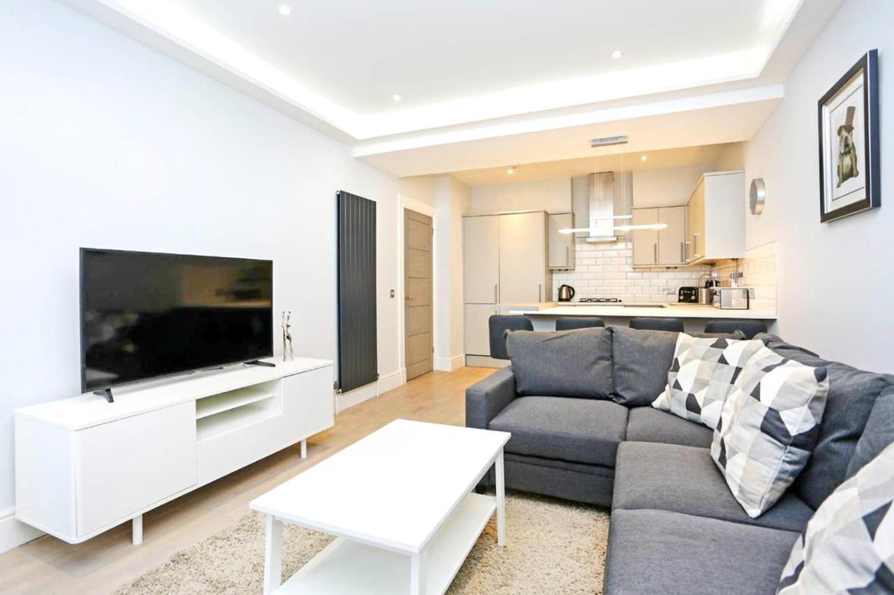 Ultra Modern, Stylish Apartment Next To Princes St เอดินบะระ ภายนอก รูปภาพ